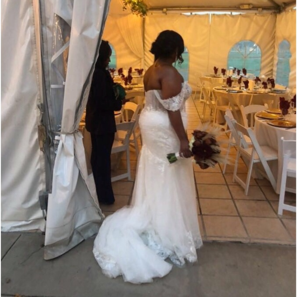 Wedding dress